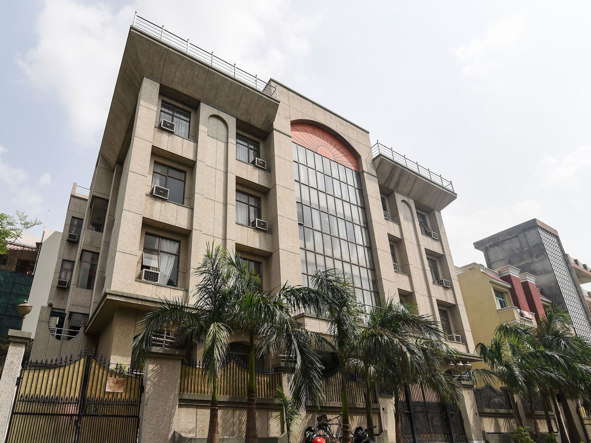 Capital O 16676 Near Noida City Center Exterior photo